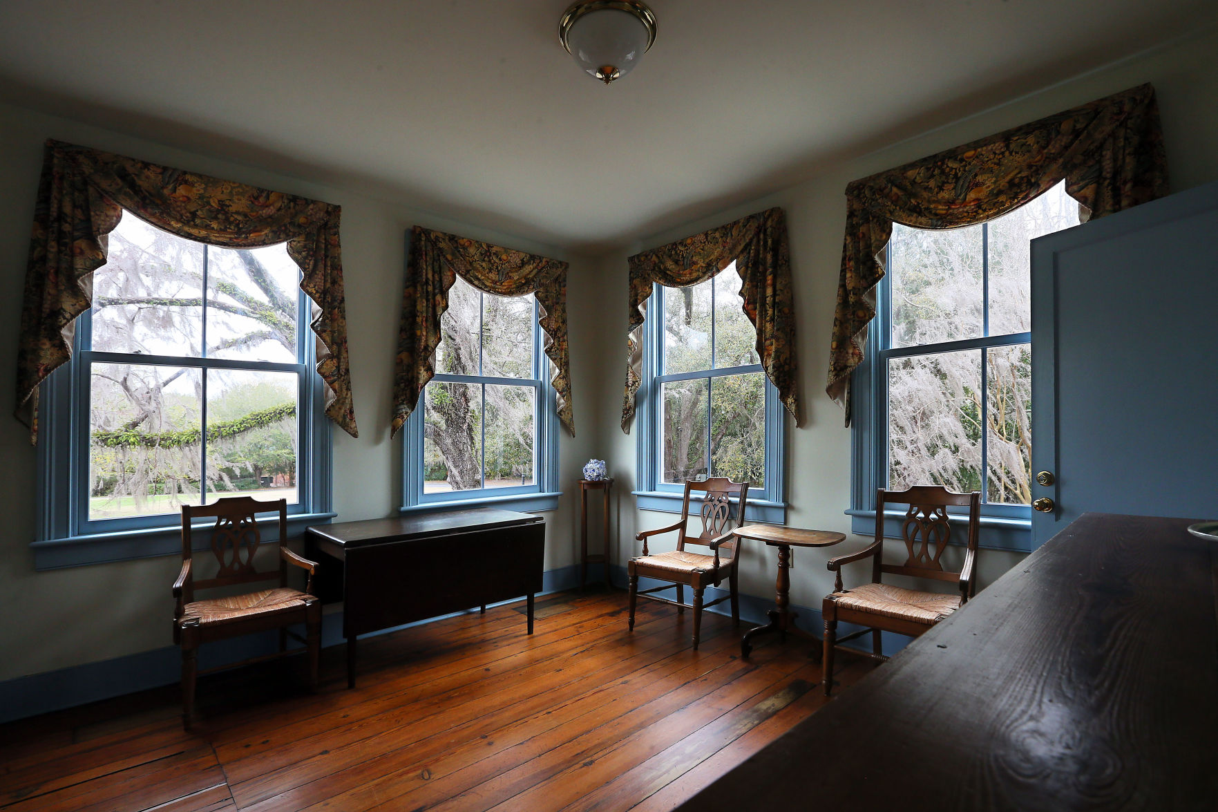 drawingroom stony landing.jpg (copy)